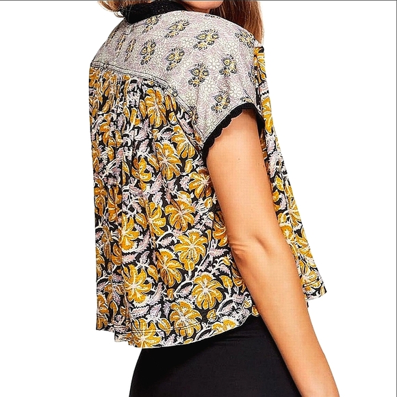 NWT🌷 Free People Leilani Floral Print Crop Top Black Yellow Purple, Small - Picture 4 of 8
